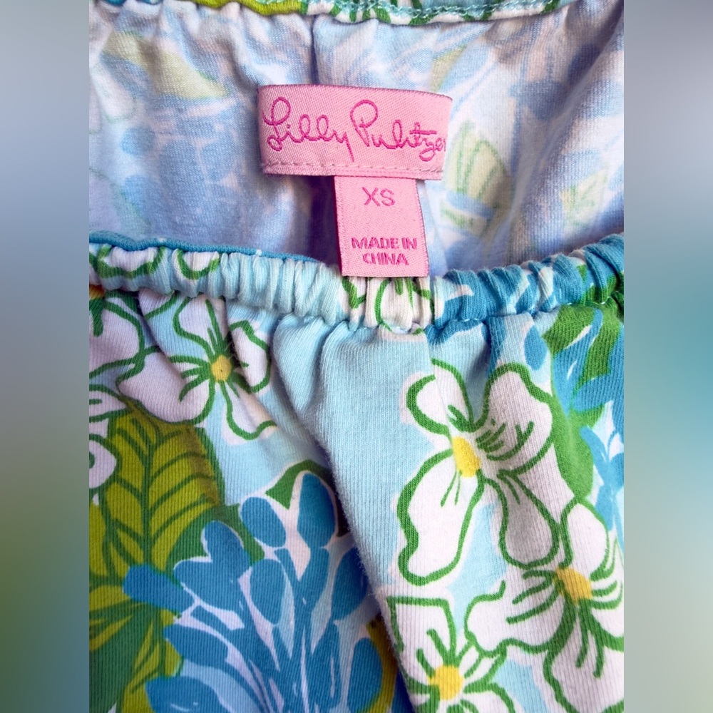 Lilly Pulitzer, Near-Vintage, Stretch Cotton, Retro Floral XS Mini‎ Dress - Picture 3 of 7